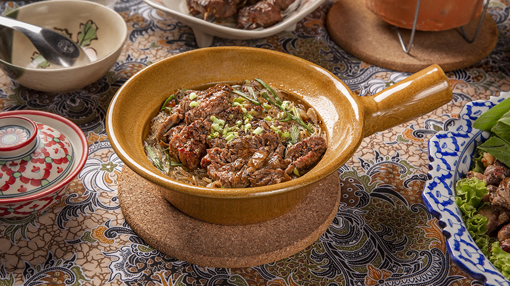 Claypot Glass Noodles with Seared Ribeye Steak