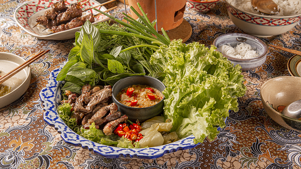 Thai Style Beef Bulgogi Wrapped With Fresh Vegetables